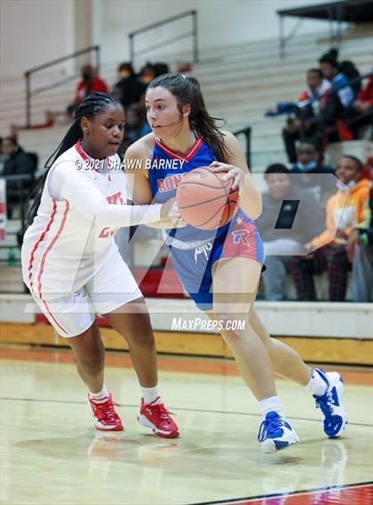 Thumbnail 2 in Roncalli @ Pike photogallery.