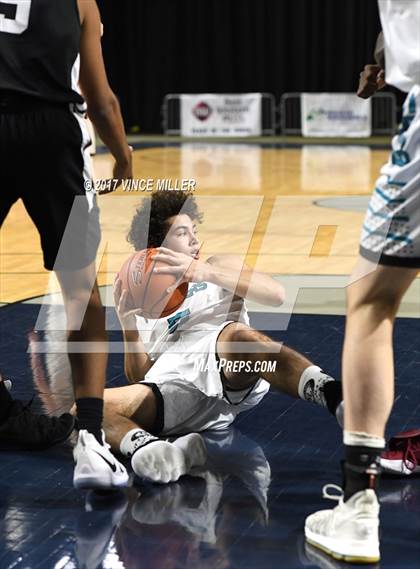 Thumbnail 3 in Kentlake vs. Bonney Lake photogallery.