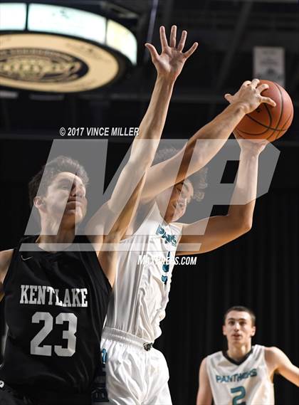 Thumbnail 3 in Kentlake vs. Bonney Lake photogallery.