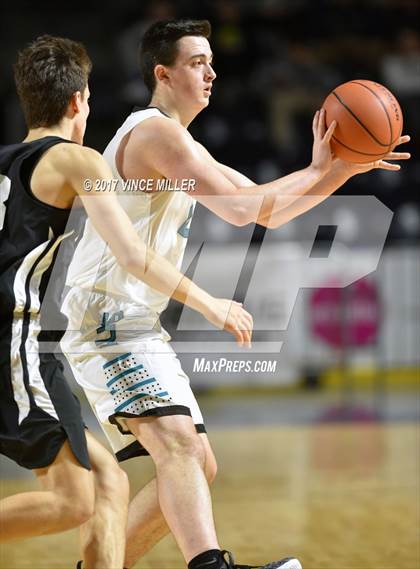 Thumbnail 3 in Kentlake vs. Bonney Lake photogallery.