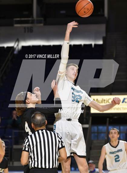 Thumbnail 3 in Kentlake vs. Bonney Lake photogallery.