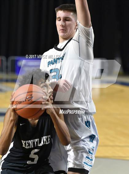 Thumbnail 1 in Kentlake vs. Bonney Lake photogallery.