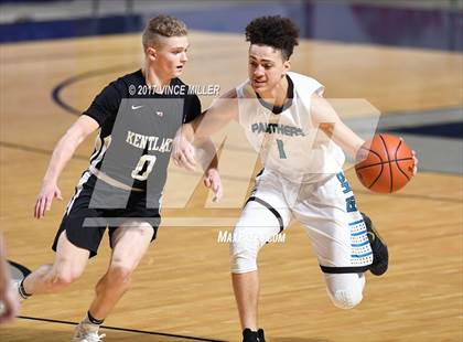 Thumbnail 3 in Kentlake vs. Bonney Lake photogallery.