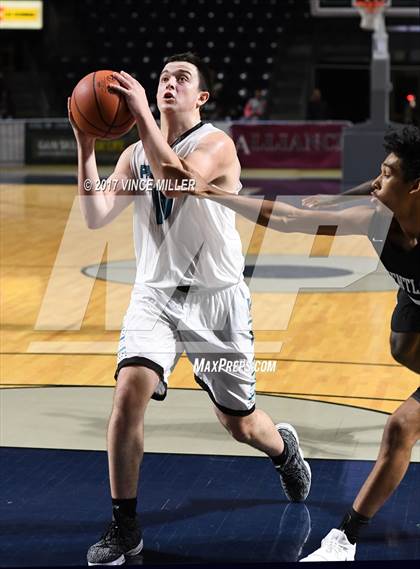 Thumbnail 2 in Kentlake vs. Bonney Lake photogallery.