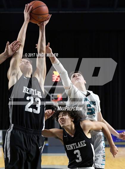 Thumbnail 1 in Kentlake vs. Bonney Lake photogallery.