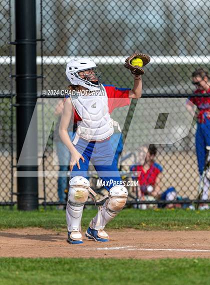 Thumbnail 3 in Campbell-Savona @ South Seneca photogallery.