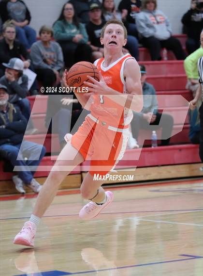 Thumbnail 2 in Amanda-Clearcreek vs Huntington photogallery.