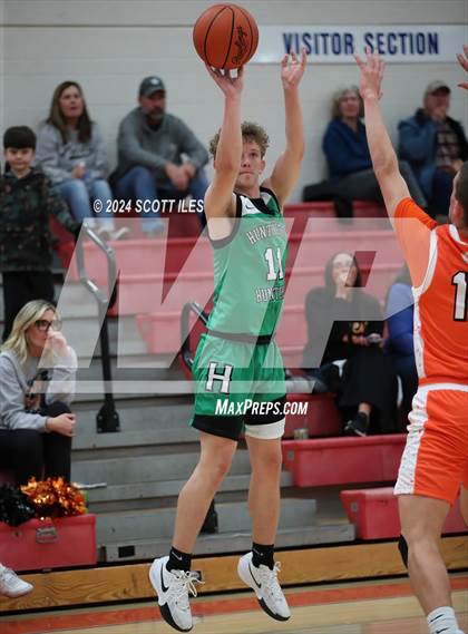 Thumbnail 1 in Amanda-Clearcreek vs Huntington photogallery.