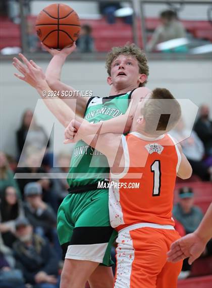 Thumbnail 3 in Amanda-Clearcreek vs Huntington photogallery.