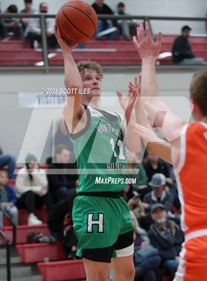 Thumbnail 3 in Amanda-Clearcreek vs Huntington photogallery.