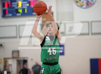 Thumbnail 1 in Amanda-Clearcreek vs Huntington photogallery.