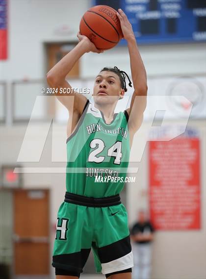 Thumbnail 1 in Amanda-Clearcreek vs Huntington photogallery.