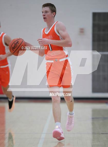 Thumbnail 3 in Amanda-Clearcreek vs Huntington photogallery.