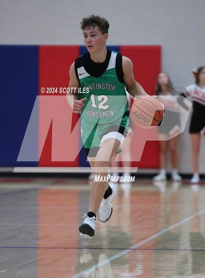 Thumbnail 3 in Amanda-Clearcreek vs Huntington photogallery.
