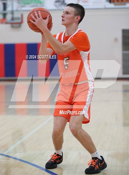 Thumbnail 2 in Amanda-Clearcreek vs Huntington photogallery.