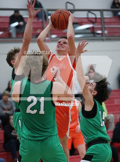 Thumbnail 2 in Amanda-Clearcreek vs Huntington photogallery.