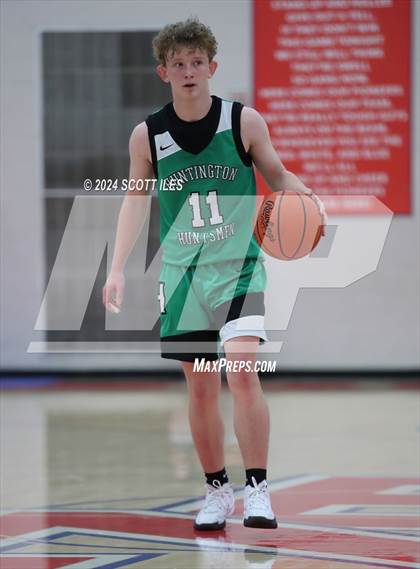 Thumbnail 1 in Amanda-Clearcreek vs Huntington photogallery.