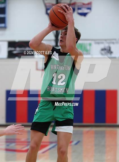 Thumbnail 3 in Amanda-Clearcreek vs Huntington photogallery.