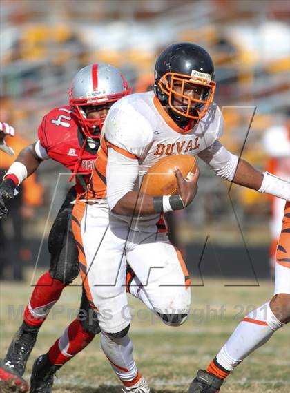 Thumbnail 1 in Duval @ Suitland (MPSSAA 4A South Region Final) photogallery.