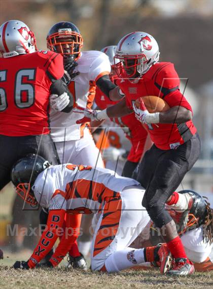 Thumbnail 1 in Duval @ Suitland (MPSSAA 4A South Region Final) photogallery.
