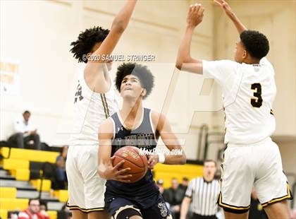 Thumbnail 2 in St. John Bosco vs. Bishop O'Dowd (NorCal Catholic School Challenge) photogallery.