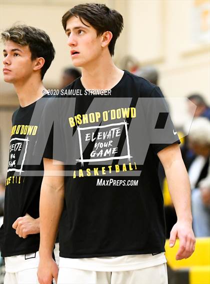 Thumbnail 2 in St. John Bosco vs. Bishop O'Dowd (NorCal Catholic School Challenge) photogallery.