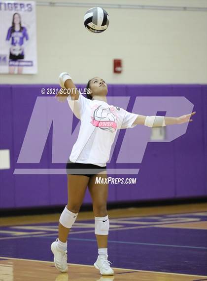 Thumbnail 1 in Pickerington North @ Pickerington Central photogallery.