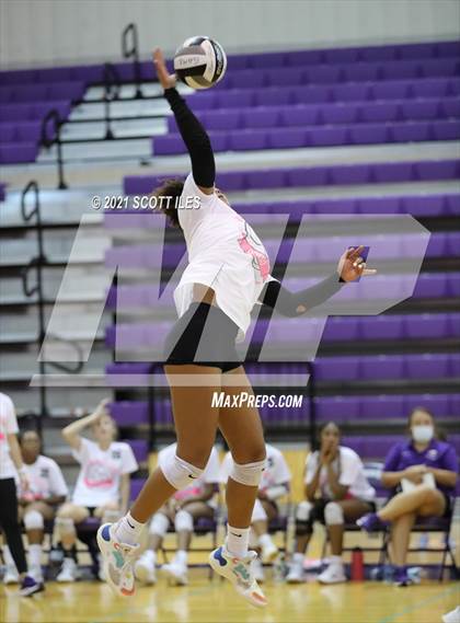 Thumbnail 3 in Pickerington North @ Pickerington Central photogallery.