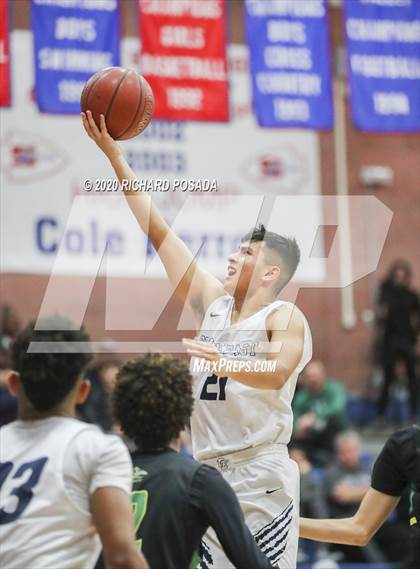 Thumbnail 1 in Roosevelt vs. Clovis East (Central Valley Showcase) photogallery.