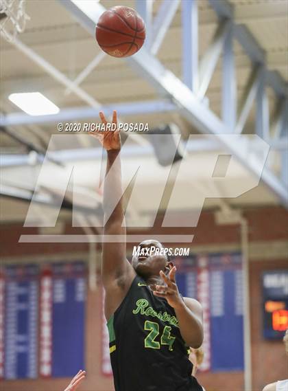 Thumbnail 2 in Roosevelt vs. Clovis East (Central Valley Showcase) photogallery.