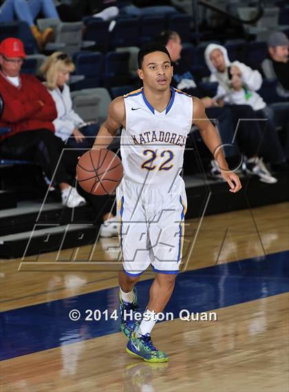 Thumbnail 2 in La Mirada vs. Lynden (Orange Holiday Classic) photogallery.