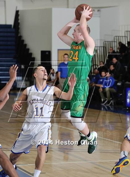 Thumbnail 3 in La Mirada vs. Lynden (Orange Holiday Classic) photogallery.