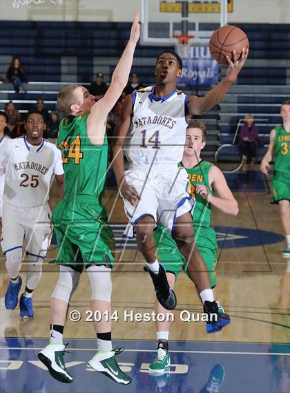 Thumbnail 2 in La Mirada vs. Lynden (Orange Holiday Classic) photogallery.