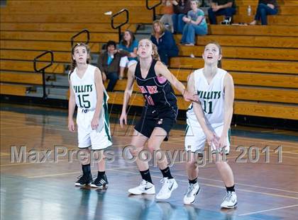 Thumbnail 3 in Santa Ynez vs Willits (Santa Barbara Tournament of Champions) photogallery.