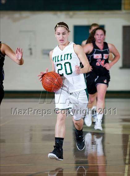 Thumbnail 2 in Santa Ynez vs Willits (Santa Barbara Tournament of Champions) photogallery.