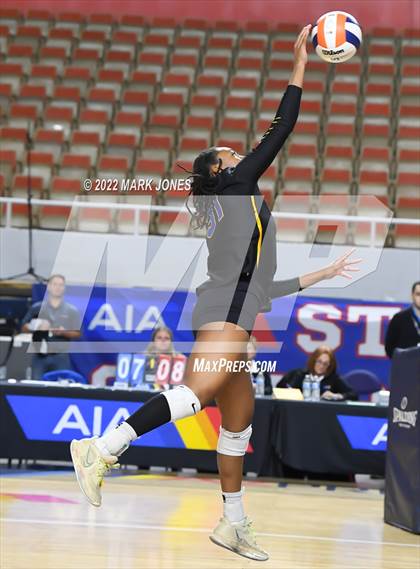 Thumbnail 3 in Phoenix Country Day vs. St. Johns (AIA 2A Final) photogallery.