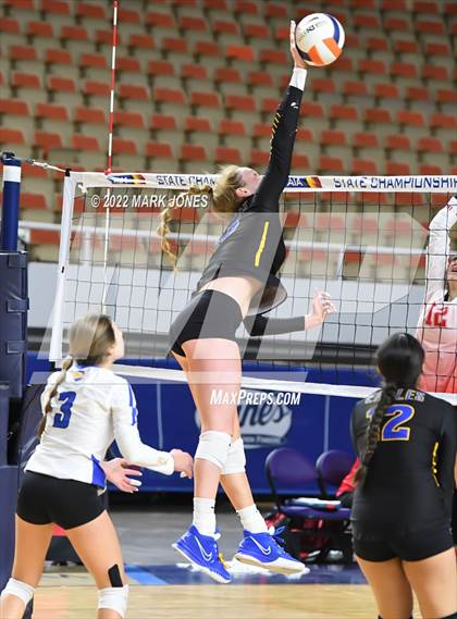 Thumbnail 3 in Phoenix Country Day vs. St. Johns (AIA 2A Final) photogallery.
