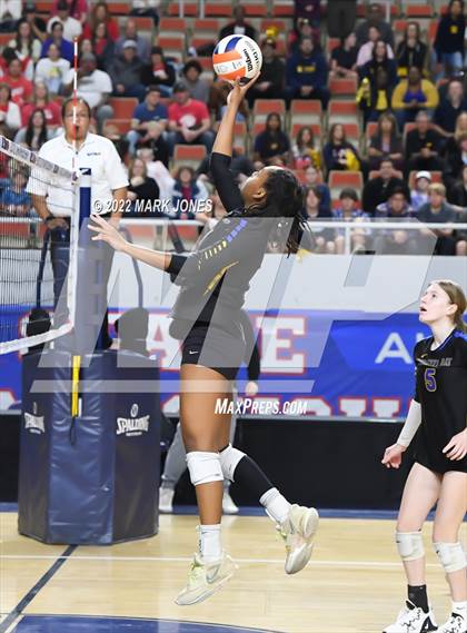 Thumbnail 3 in Phoenix Country Day vs. St. Johns (AIA 2A Final) photogallery.