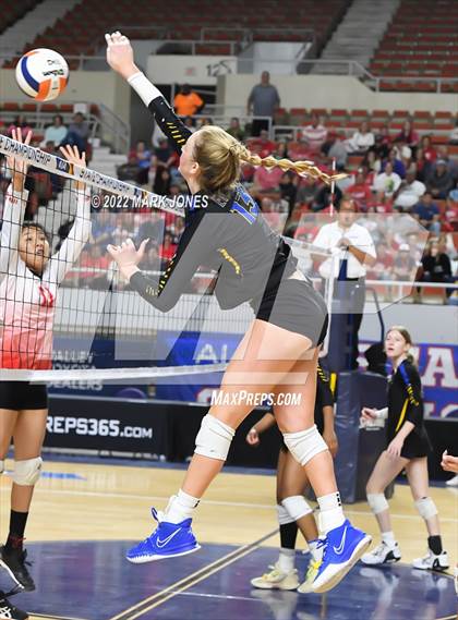 Thumbnail 3 in Phoenix Country Day vs. St. Johns (AIA 2A Final) photogallery.