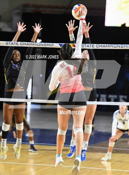 Thumbnail 2 in Phoenix Country Day vs. St. Johns (AIA 2A Final) photogallery.