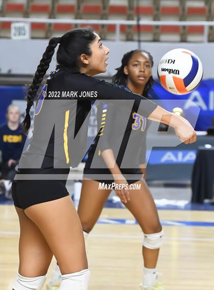 Thumbnail 2 in Phoenix Country Day vs. St. Johns (AIA 2A Final) photogallery.