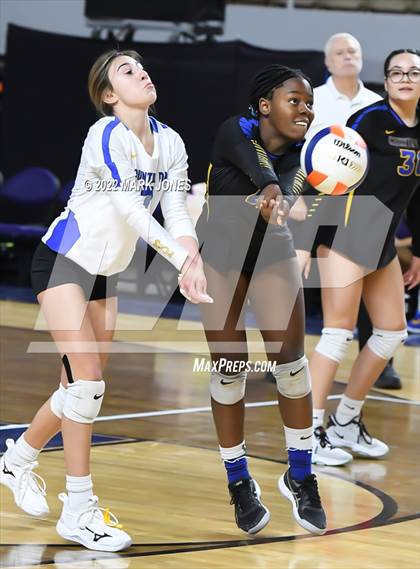 Thumbnail 3 in Phoenix Country Day vs. St. Johns (AIA 2A Final) photogallery.