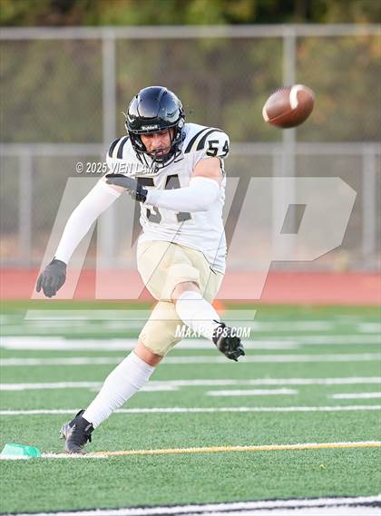 Thumbnail 2 in Archbishop Mitty @ Acalanes photogallery.