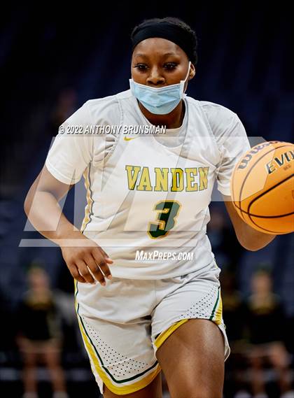 Thumbnail 2 in Vanden vs. Lincoln (CIF SJS D3 Final) photogallery.