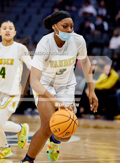 Thumbnail 1 in Vanden vs. Lincoln (CIF SJS D3 Final) photogallery.