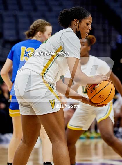 Thumbnail 3 in Vanden vs. Lincoln (CIF SJS D3 Final) photogallery.