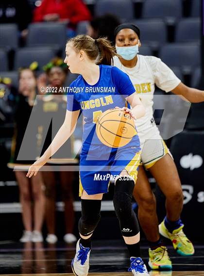 Thumbnail 1 in Vanden vs. Lincoln (CIF SJS D3 Final) photogallery.