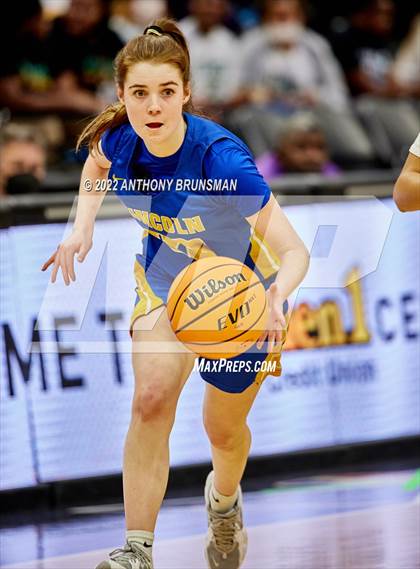 Thumbnail 2 in Vanden vs. Lincoln (CIF SJS D3 Final) photogallery.