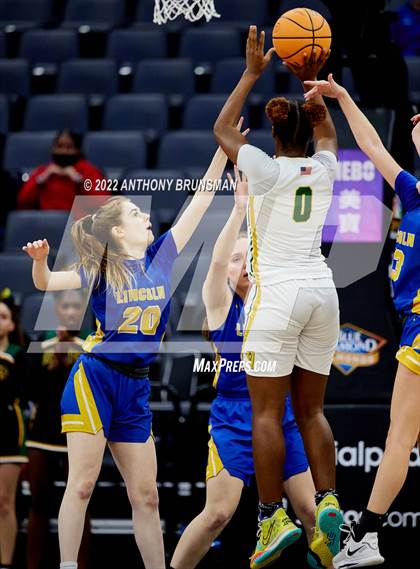 Thumbnail 1 in Vanden vs. Lincoln (CIF SJS D3 Final) photogallery.