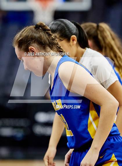 Thumbnail 3 in Vanden vs. Lincoln (CIF SJS D3 Final) photogallery.